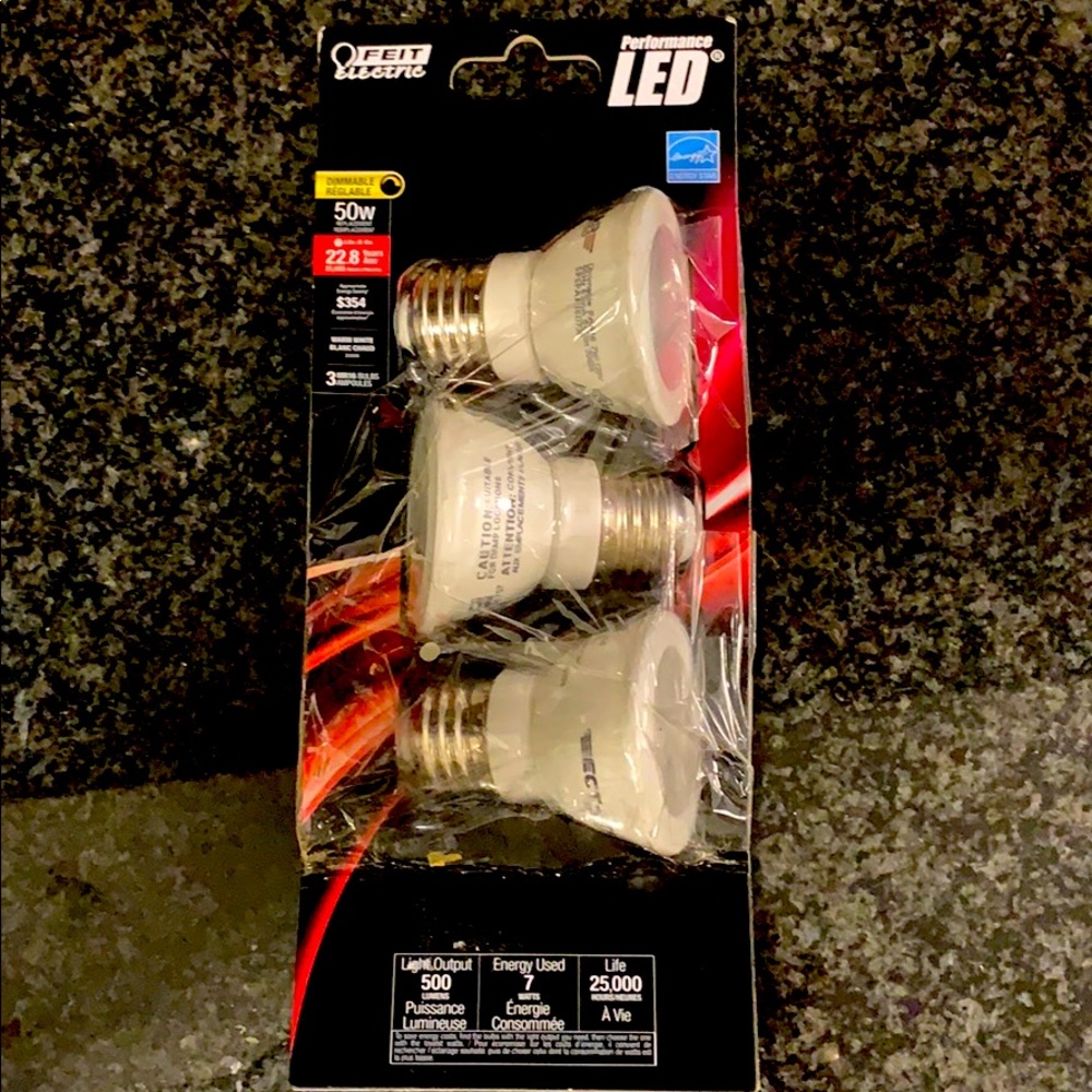 Feit Electric 3 MR16 bulbs Dimmable warm white